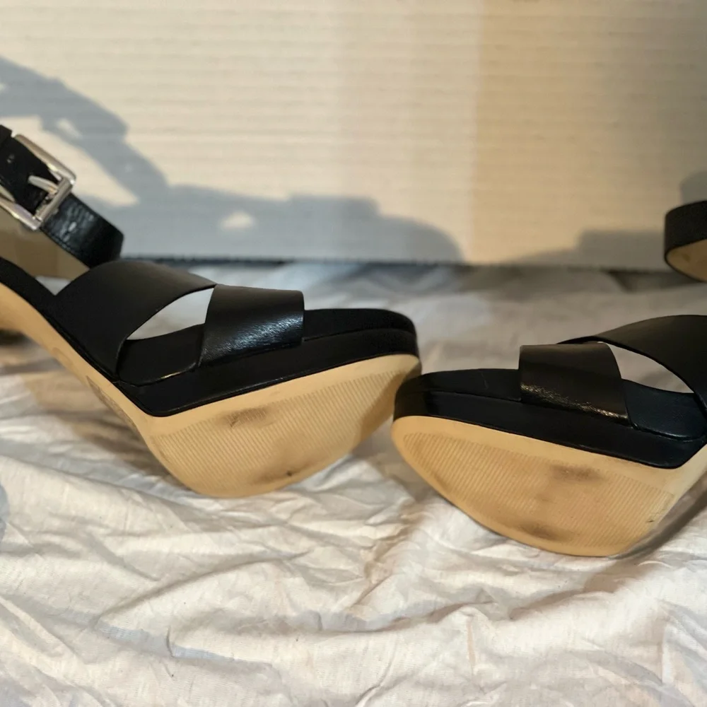Michael Michael Kors Odessa Platform Black Sandals Leather Heels Sz 9